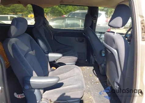 2001 Chrysler Town & Country Lx из США, поврежденный, VIN 2C8GP44G81R124936